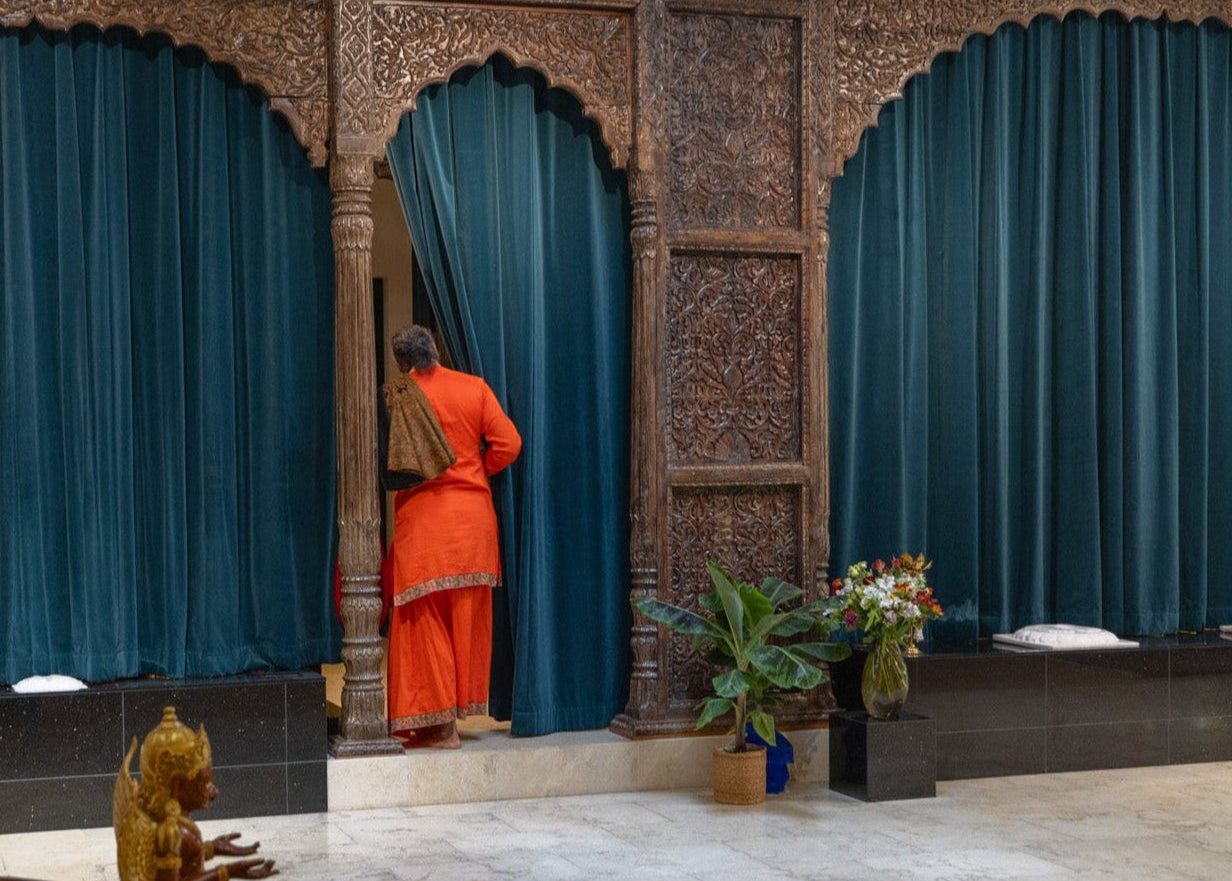 HINTER DEN KULISSEN — EINBLICKE IN DEN TEMPEL SRI VITTHAL DHAM MANDIR